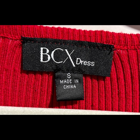 BCX Red Ribbed Sweater Dress w/Pearl Embellished Sleeves Size Small Rayon/Poly - Picture 5 of 12